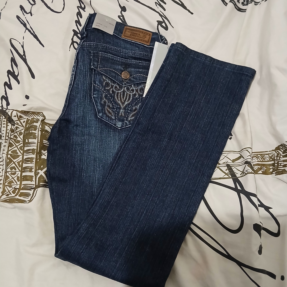 Osmel size 7 nwot Women's Blue Denim Jeans